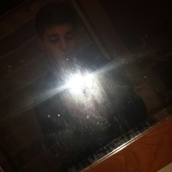 Meet your Posher, Austin - Picture 1 of 1